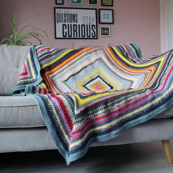 A Free Stash-Busting Crochet Blanket Pattern by Dora Does