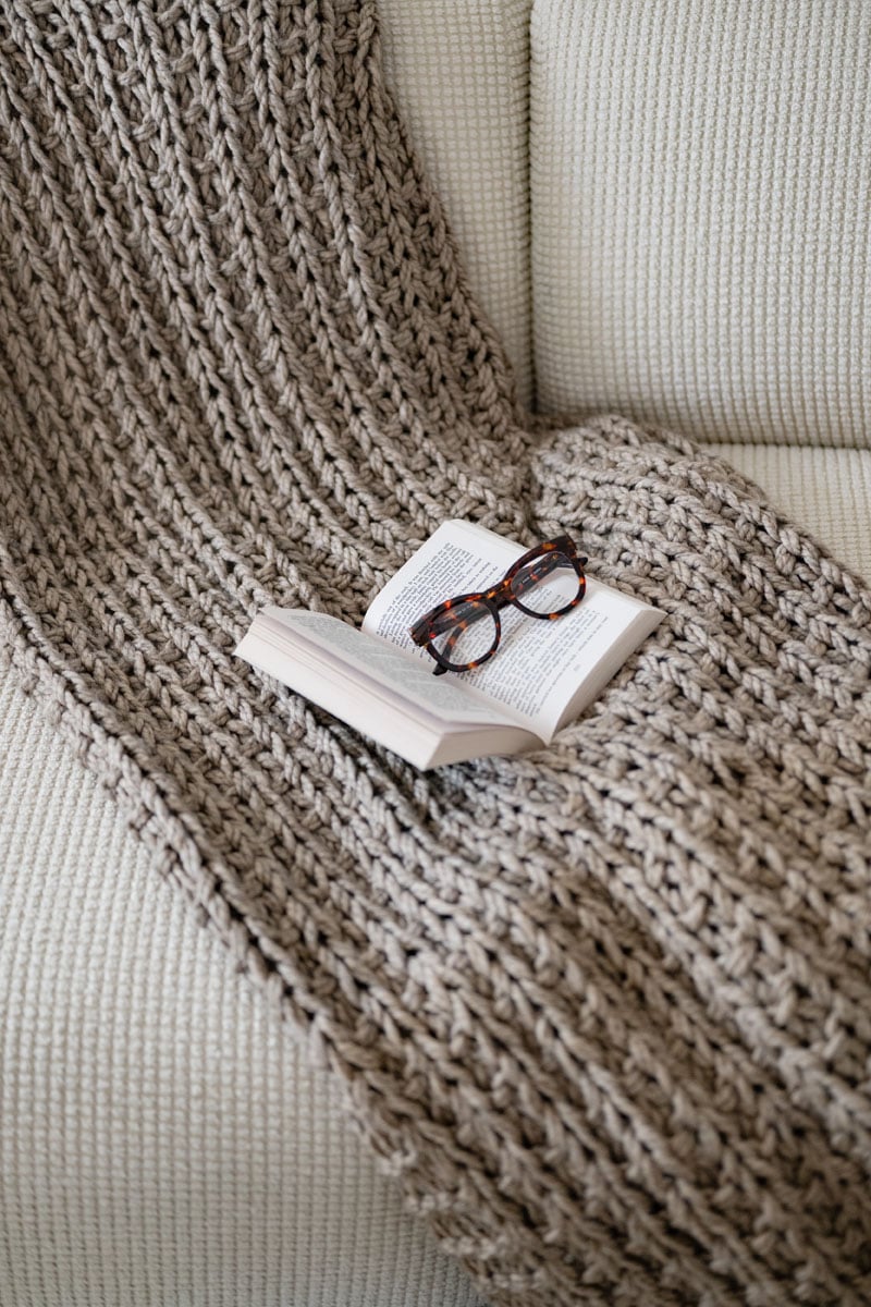 Learn basic stitches and techniques with easy projects like scarves, hats, blankets and more