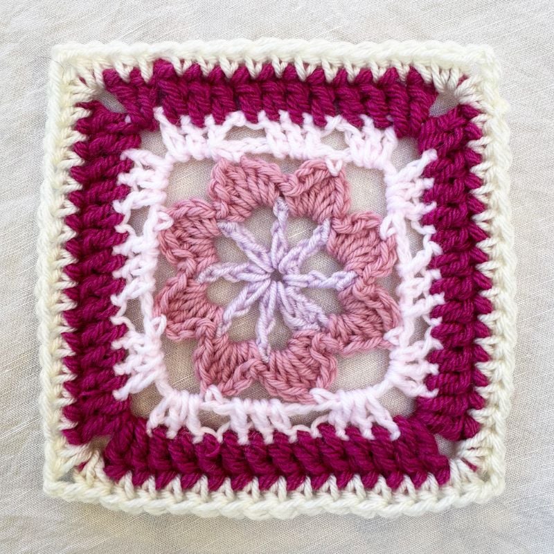 Berry patch granny square feat image
