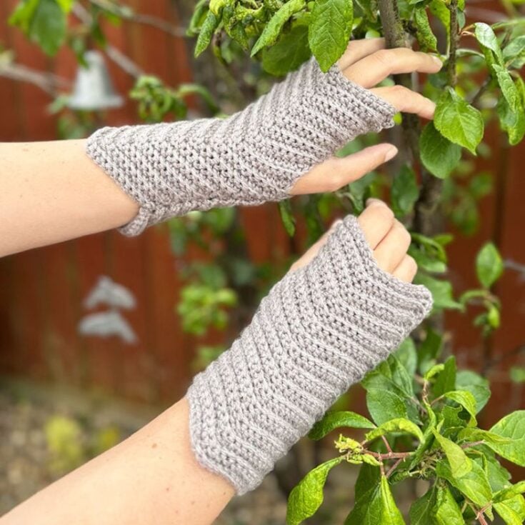 Image for Healing Hands Mitts (Chevron Crochet Pattern)
