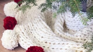 Christmas tree skirt feat image