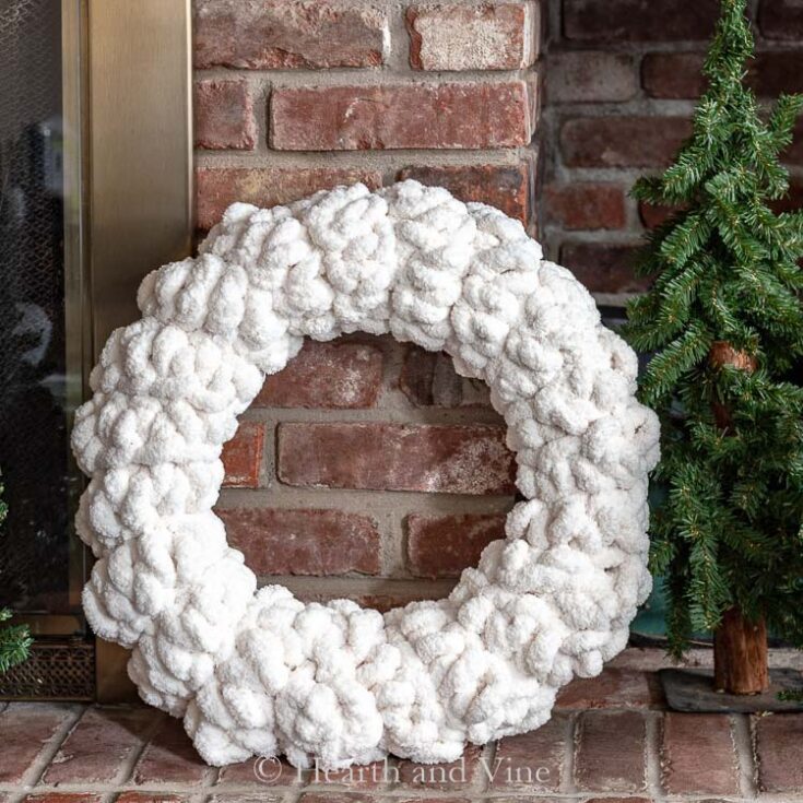 Chunky Yarn Wreath by Hearth And Vine