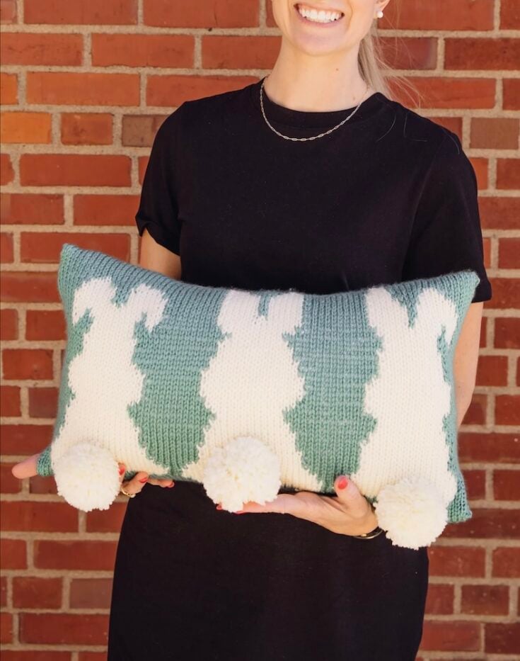 Cotton Tails Pillow &ndash; Free Knit Pattern by Cozy Nooks Designs