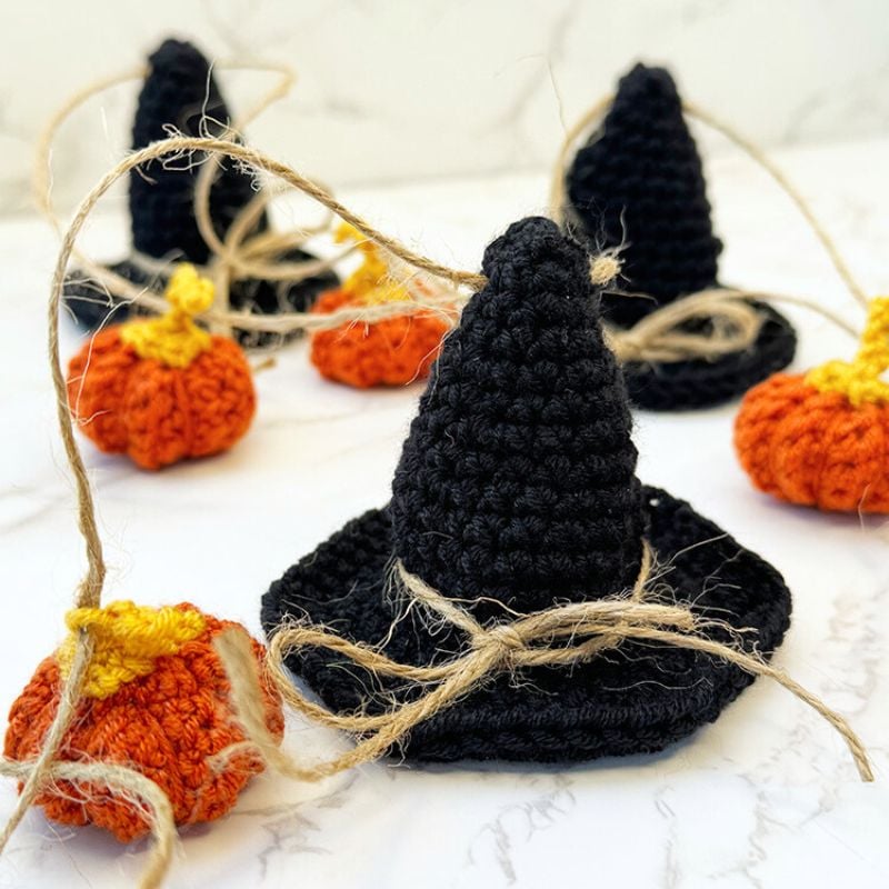 Crochet Halloween Garland (Free Printable)