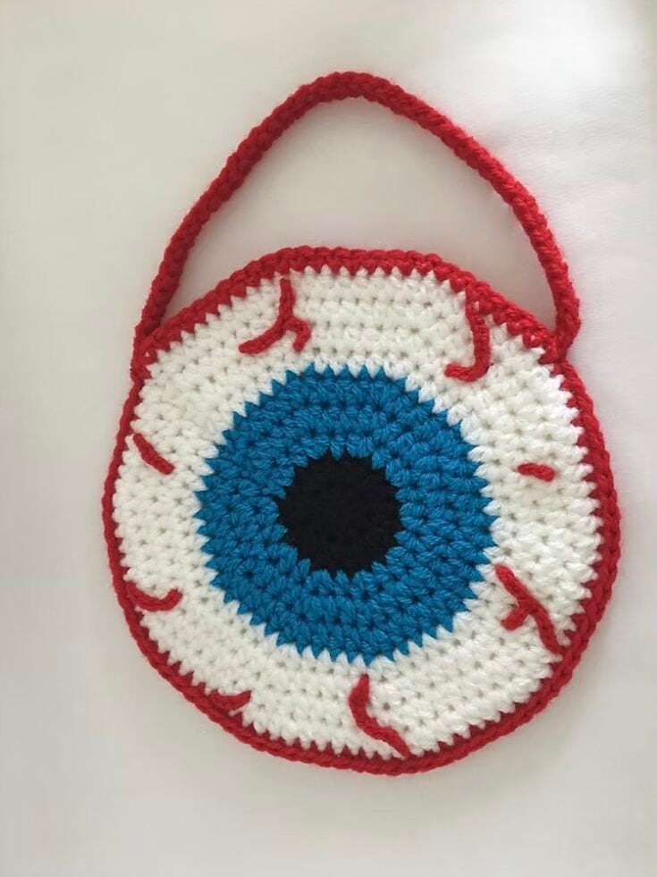 Eyeball Trick-or-Treat Bag by Adele Daisy Crochet