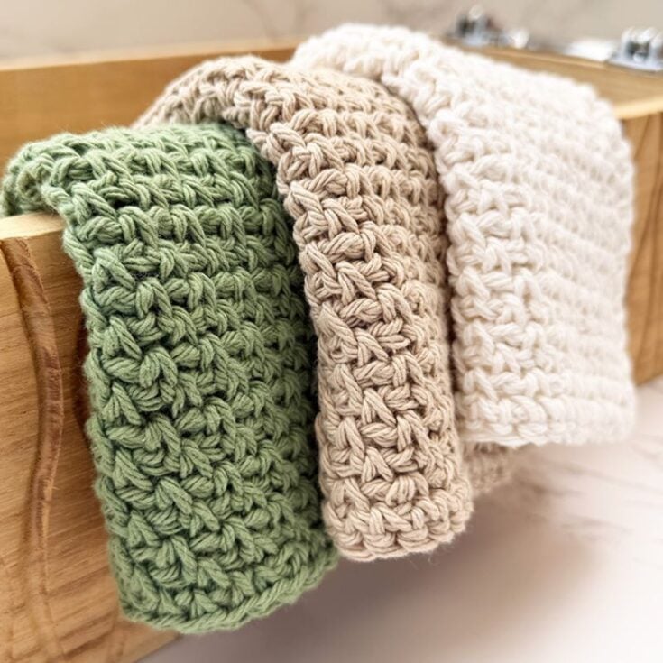 Farmhouse Dishcloth Crochet Pattern feat image