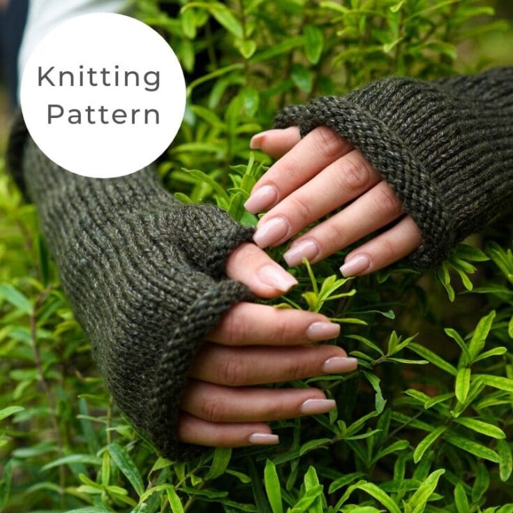 Image for Outlander Fingerless Gloves Pattern