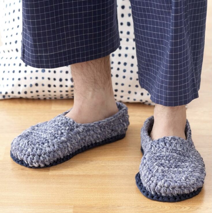 Free Phentex Crochet Loafers Pattern by Yarnspirations