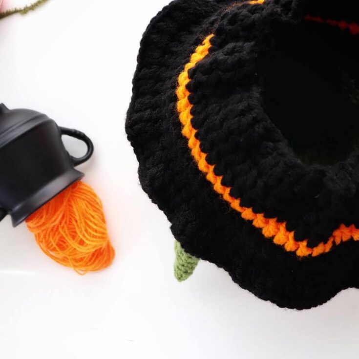 Halloween Witch Trick Or Treat Bag Crochet Pattern by Sigoni Macaroni