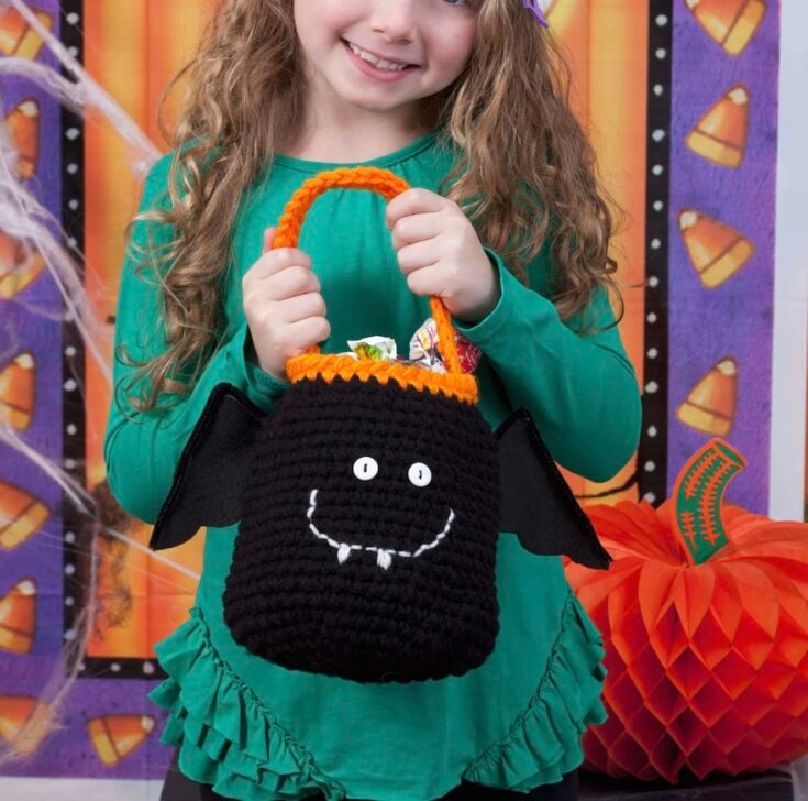 Happy Bat Bag by Red Heart
