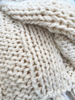 How To Make A Chunky Knit Blanket For Beginners - Handy Little Me