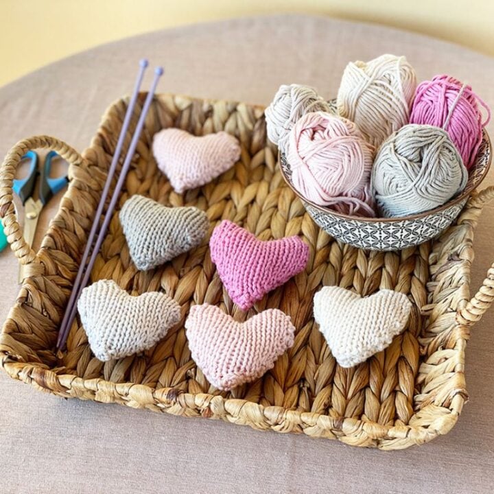 Quickest Knitting 15 Quick Knits To Cast On Today! (Free Patterns) - Handy Little Me