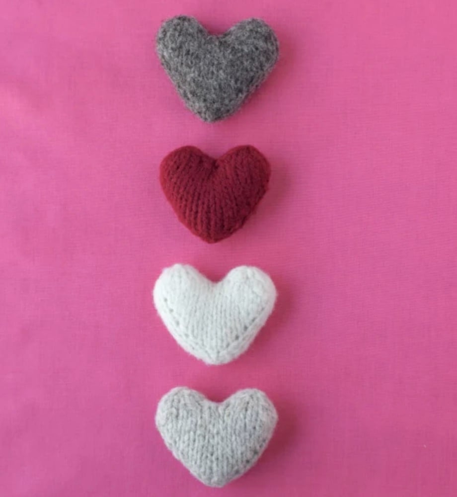 20 Heart Knitting Patterns (Free And Easy Knitted Hearts) Handy Little Me