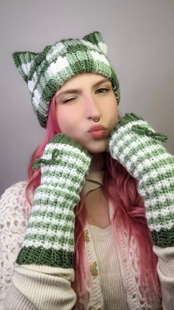 Meow xD Crochet Fingerless Gloves Pattern by Made Fully Crochet