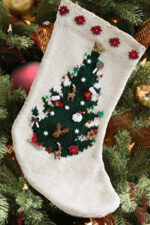 28 Free Christmas Stocking Knitting Patterns (The Best) - Handy Little Me