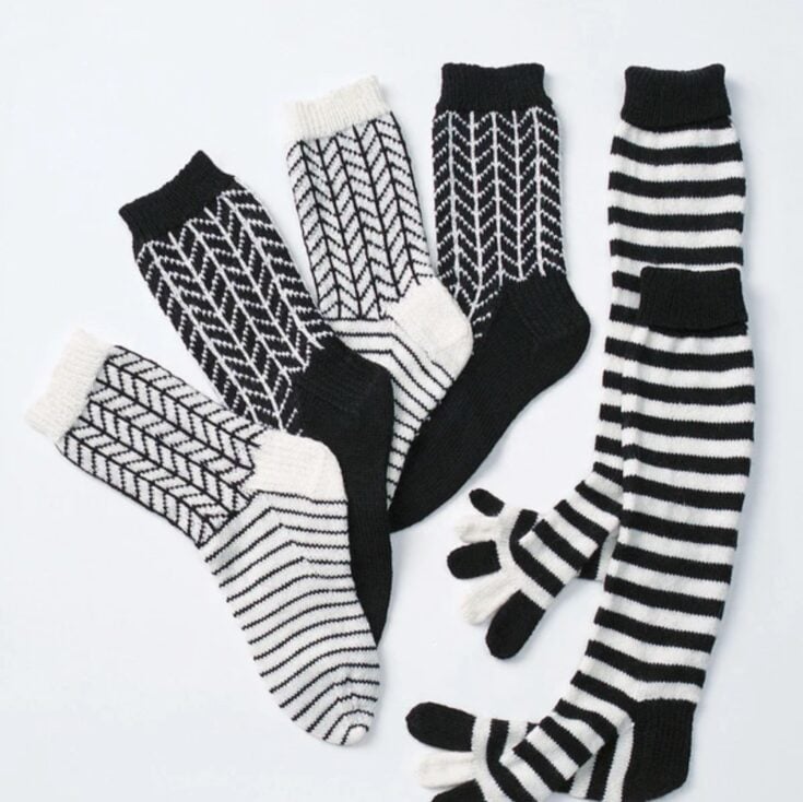 Image for Patons Graphic Chevrons by Yarnspirations