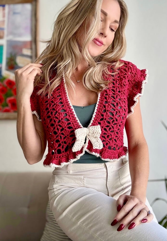 Ruby Ruffle Vest by Circulo Yarns