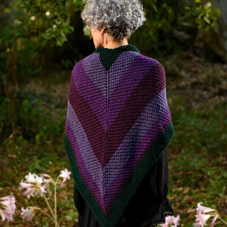 Samhain triangle shawl feat image