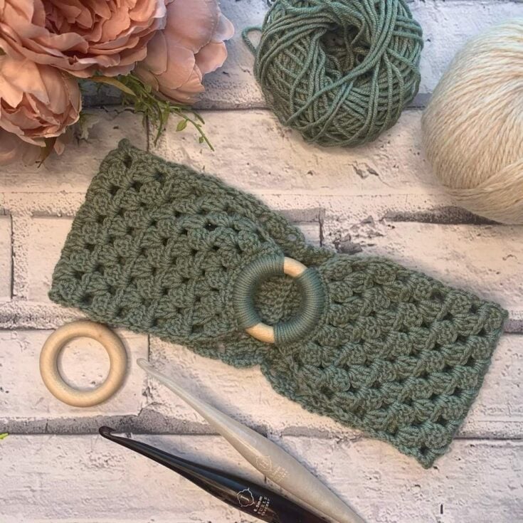Image for Spring Crochet Headband Pattern by Cosy Rosie