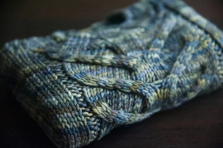 Stacked Stag-horn Baby Sweater (Worsted Weight) by Stacey Cilia