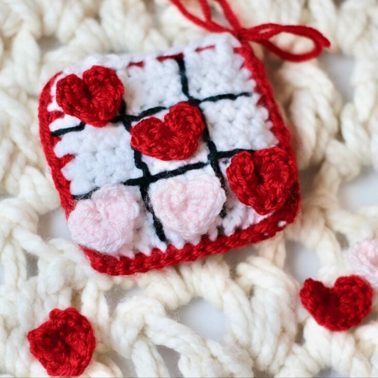 Tic Tac Toe on the Go by Cozy Nook Designs