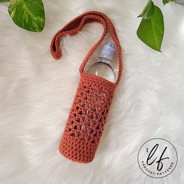 Traveler’s Water Bottle Bag Pattern by The Loophole Fox