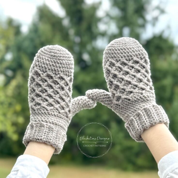 Tumbledown Mittens Crochet Pattern by Blackstone Designs