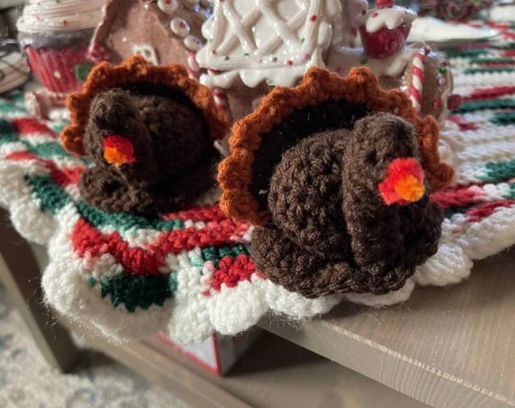 Turkey Bun Huggers by Maureen Carr
