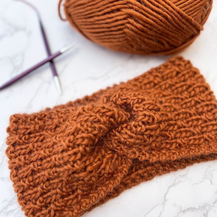 Twist headband flat