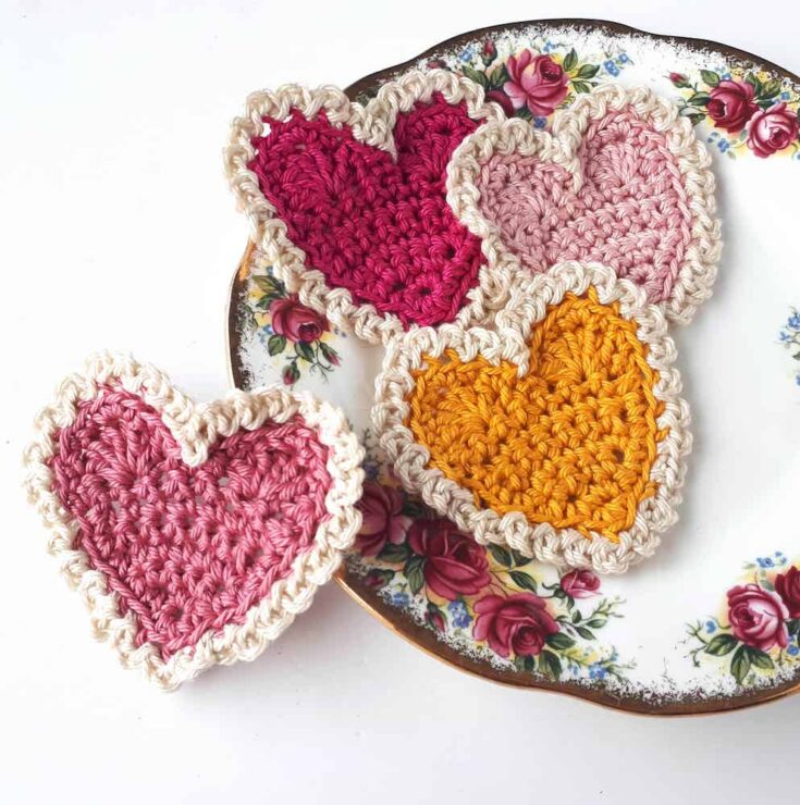 Vintage Crochet Hearts – Free Crochet Pattern by Annie Design Crochet