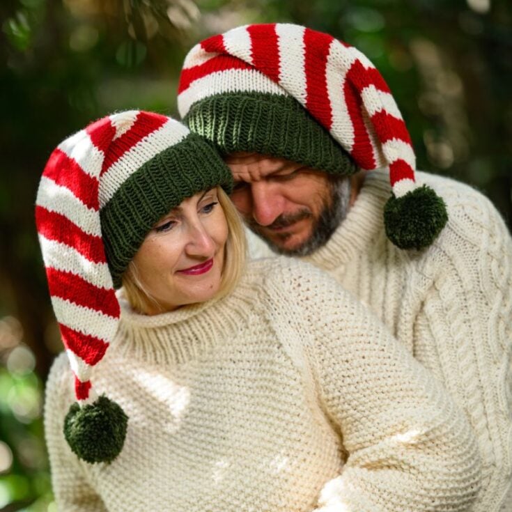 free elf hat knitting pattern feat image