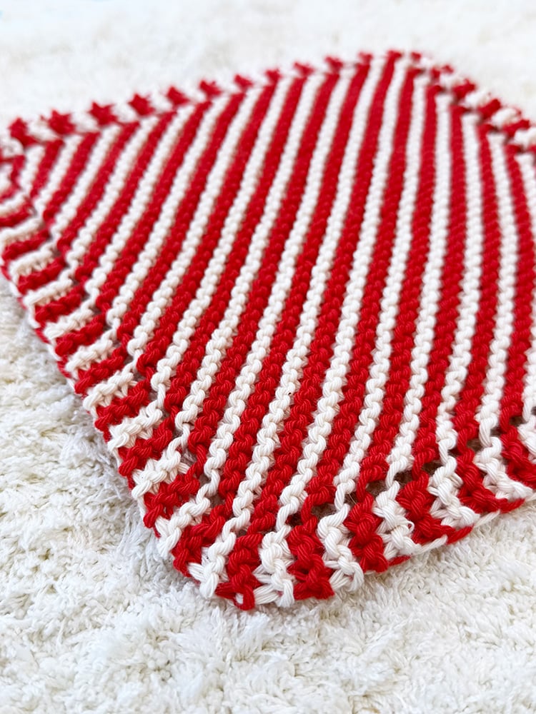knitted candy cane dishcloth