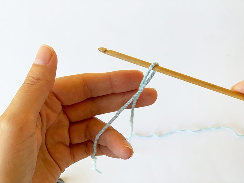 slip knot crochet 2