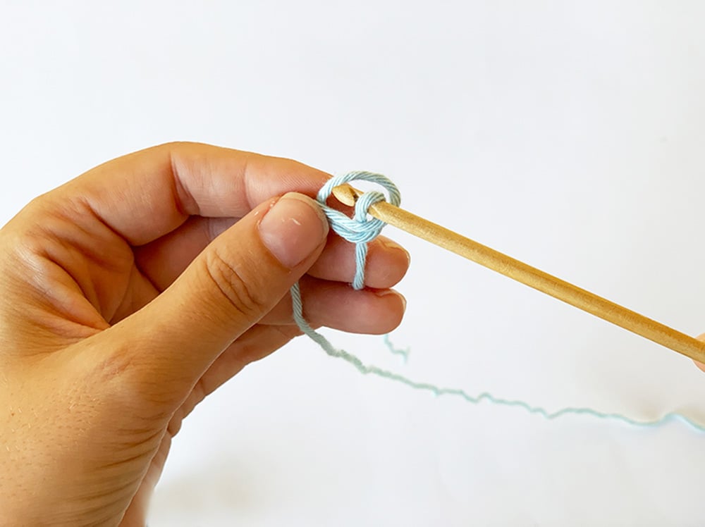 slip knot crochet 4